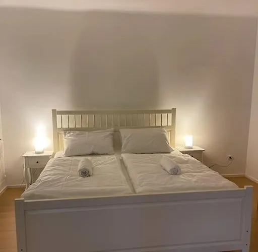 The Perfect Place * Rohrau